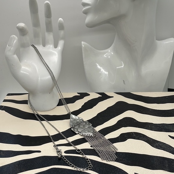 Tribal Necklace - Picture 4 of 6